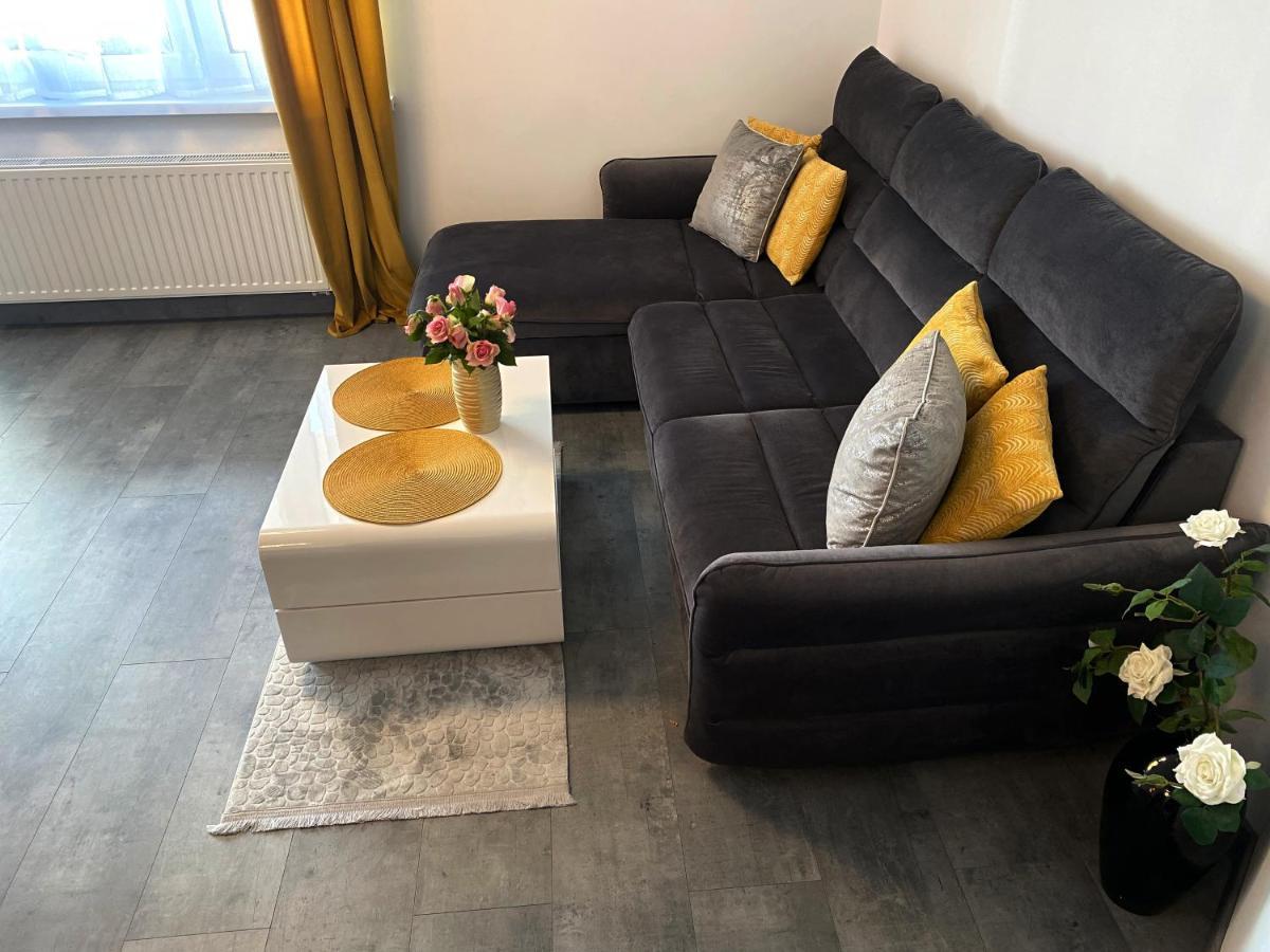 Apartament Sloneczny Apartment Jelenia Gora Ngoại thất bức ảnh